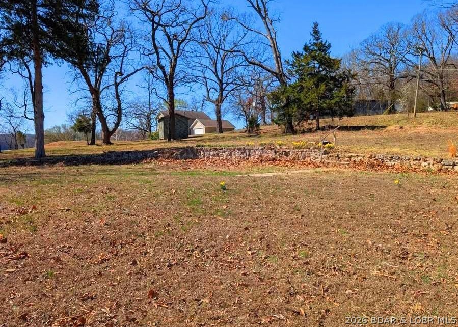 Hendrix Haven - Land