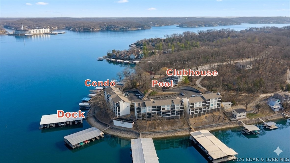 Jonathans Landing - Residential