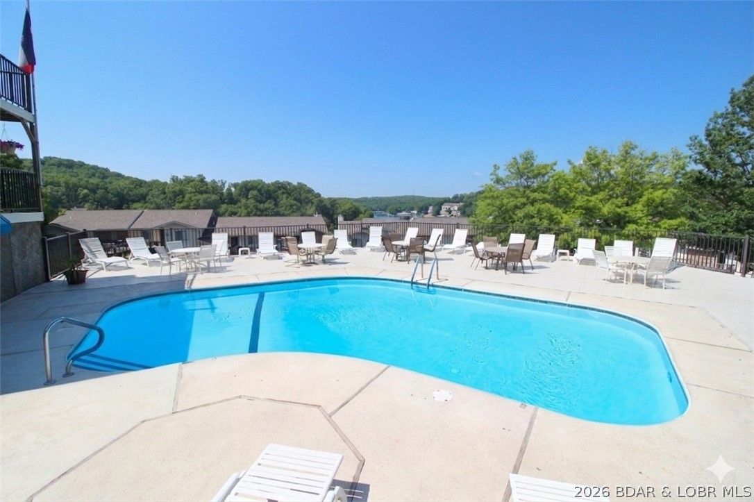 Jonathans Landing - Residential