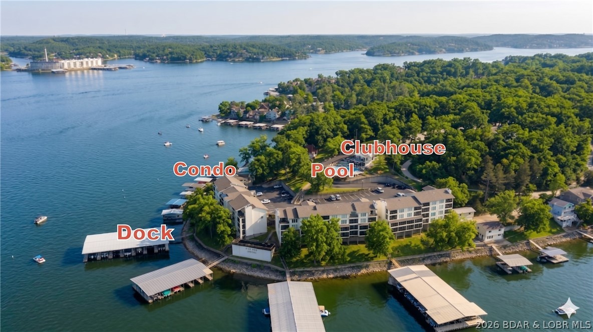 Jonathans Landing - Residential