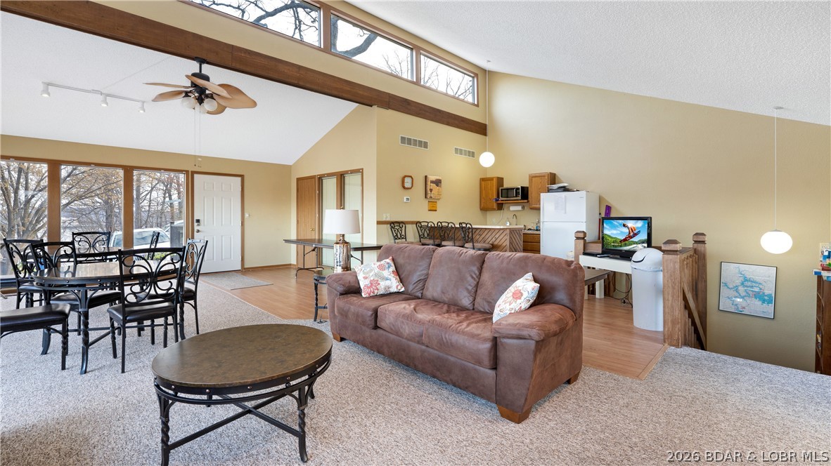 Jonathans Landing - Residential