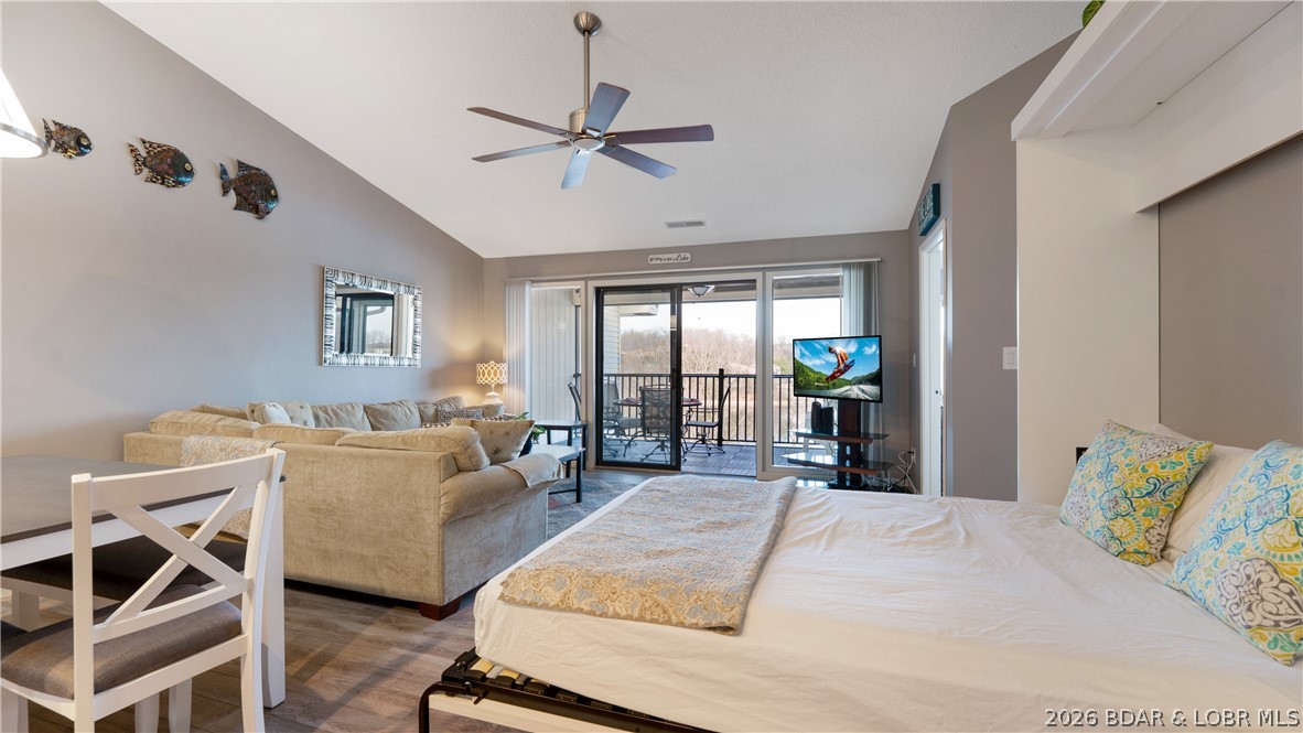 Jonathans Landing - Residential