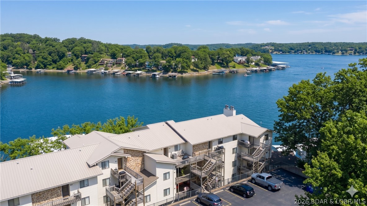 Jonathans Landing - Residential