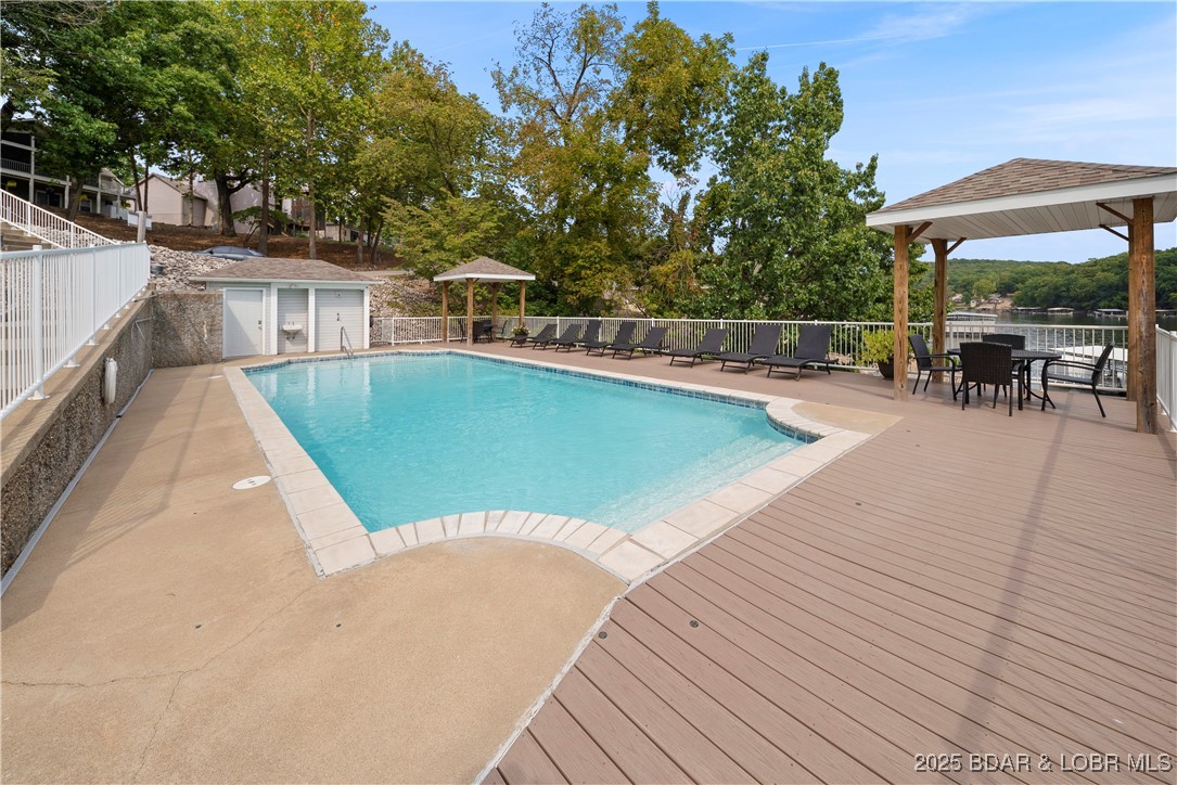 Robyn Point - Residential