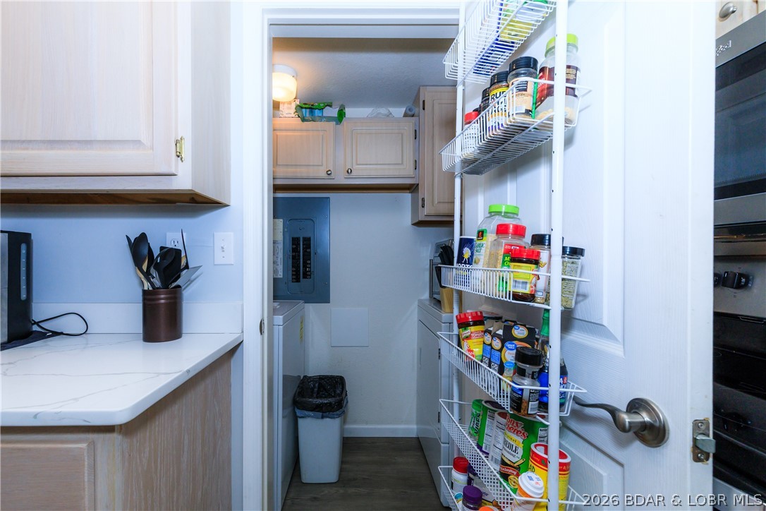 Park Place On The Lake - Residential