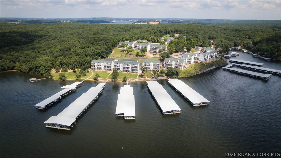 Park Place On The Lake - Residential