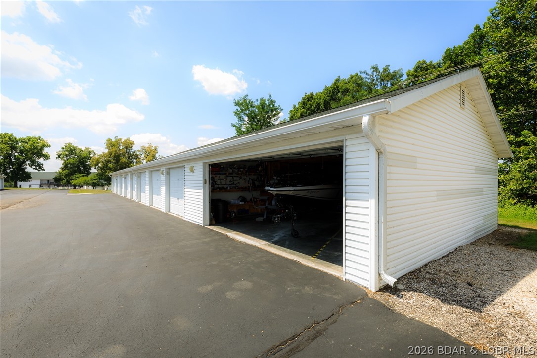 Park Place On The Lake - Residential