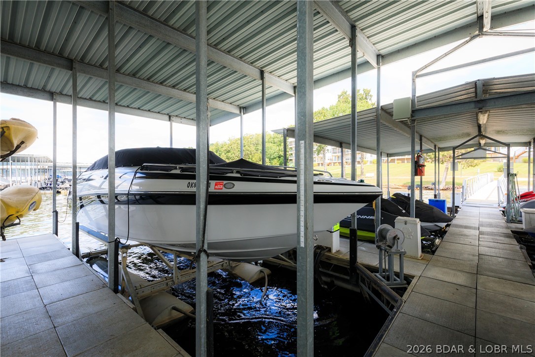 Park Place On The Lake - Residential