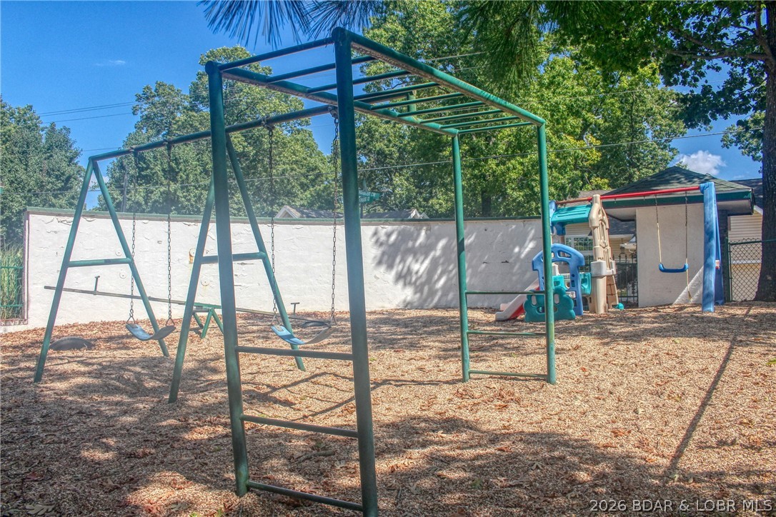 Harbour Towne Condominium - Residential