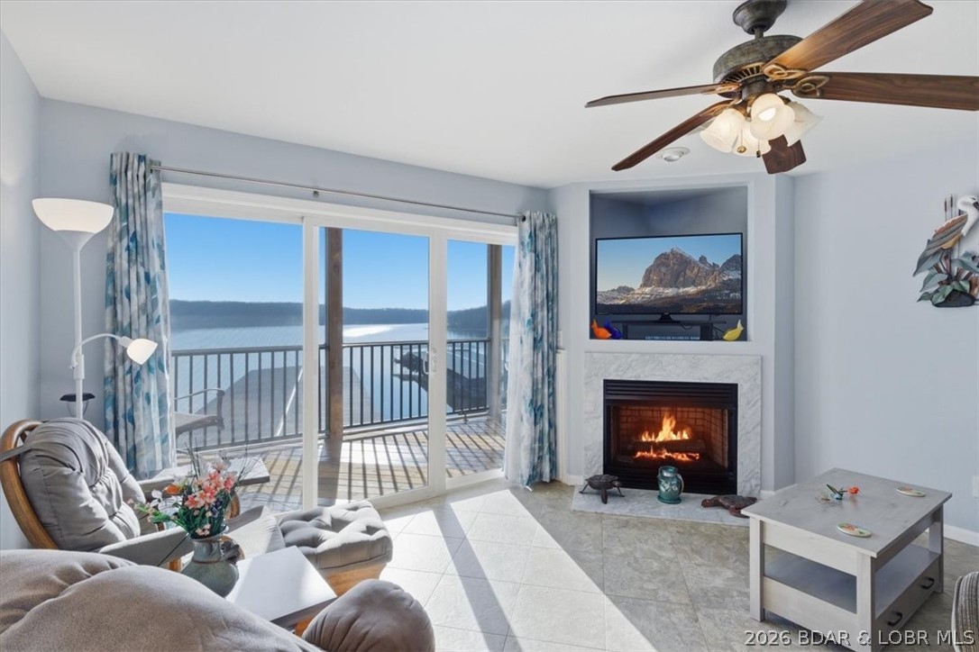 Park Place On The Lake - Residential