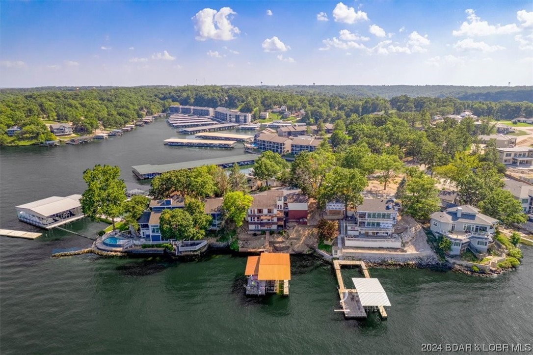 Osage Beach, Missouri 65065, United States, 4 Bedrooms Bedrooms, ,3 BathroomsBathrooms,Residential,Contingent,65292