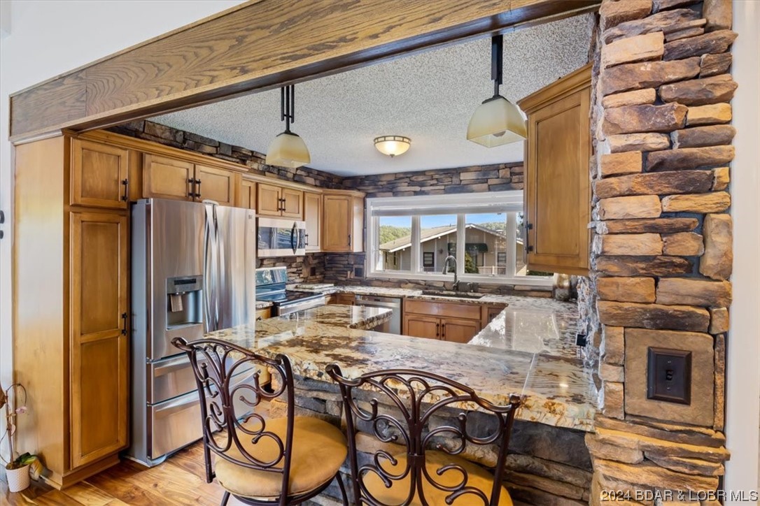 Osage Beach, Missouri 65065, United States, 4 Bedrooms Bedrooms, ,3 BathroomsBathrooms,Residential,Contingent,65292