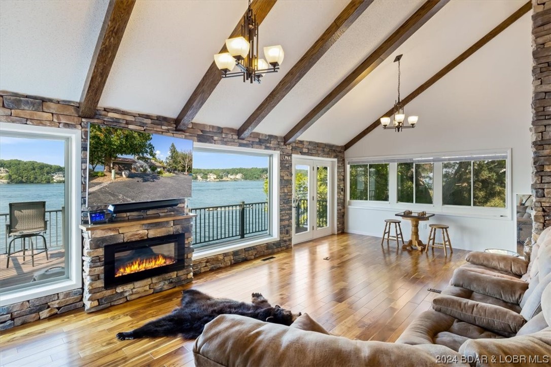 Osage Beach, Missouri 65065, United States, 4 Bedrooms Bedrooms, ,3 BathroomsBathrooms,Residential,Contingent,65292