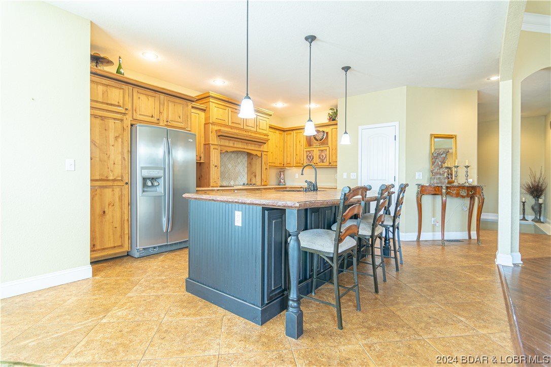 Four Seasons, Missouri 65049, United States, 4 Bedrooms Bedrooms, ,4 BathroomsBathrooms,Residential,Contingent,67412