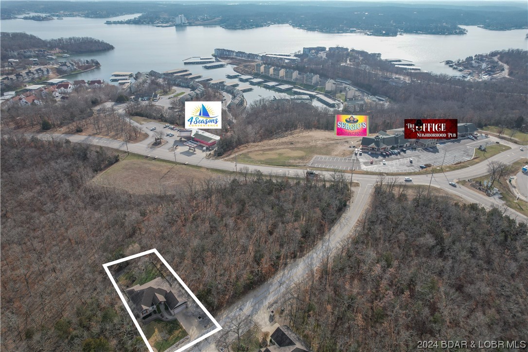 Four Seasons, Missouri 65049, United States, 4 Bedrooms Bedrooms, ,4 BathroomsBathrooms,Residential,Contingent,67412