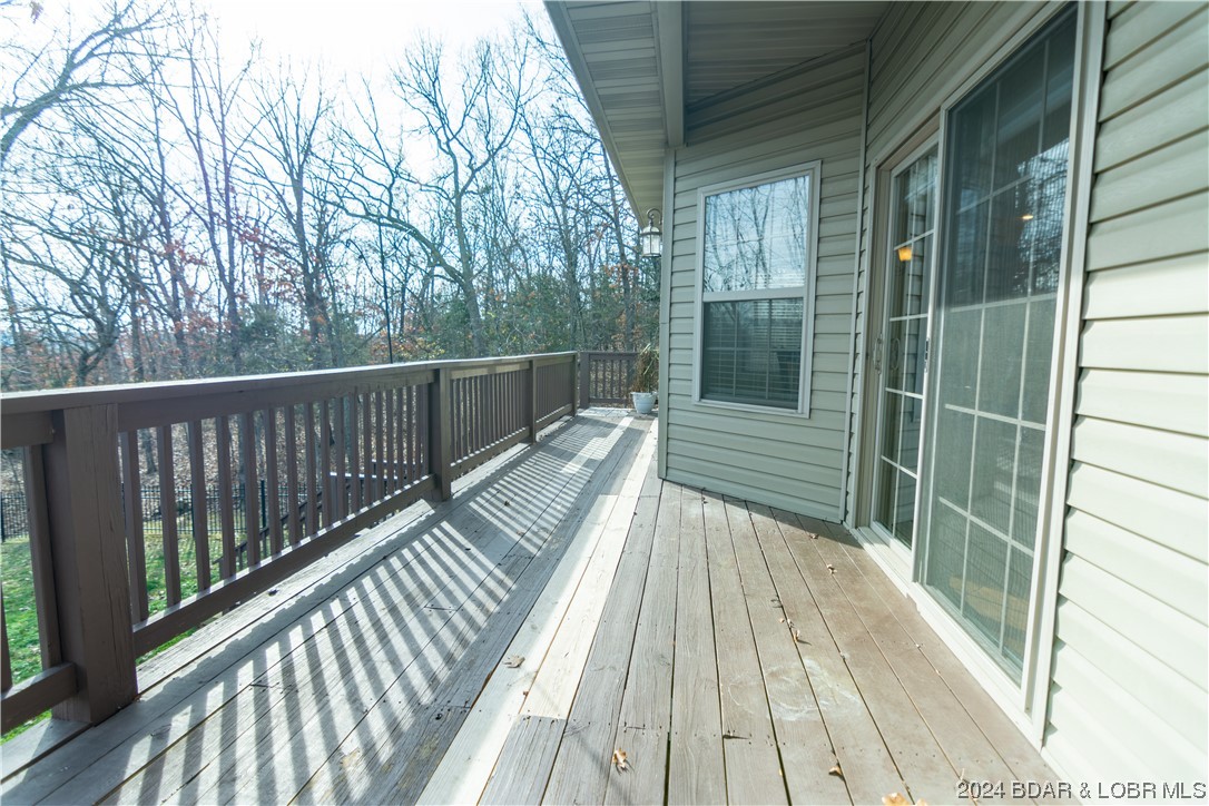 Four Seasons, Missouri 65049, United States, 4 Bedrooms Bedrooms, ,4 BathroomsBathrooms,Residential,Contingent,67412