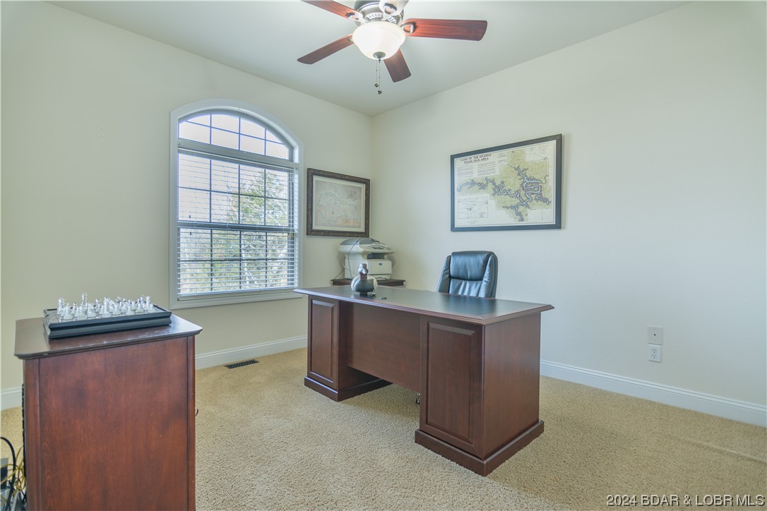 Four Seasons, Missouri 65049, United States, 4 Bedrooms Bedrooms, ,4 BathroomsBathrooms,Residential,Contingent,67412