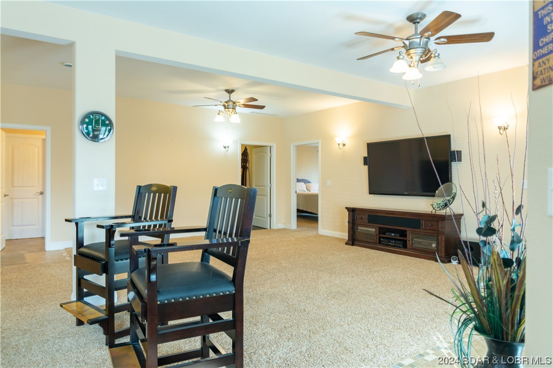 Four Seasons, Missouri 65049, United States, 4 Bedrooms Bedrooms, ,4 BathroomsBathrooms,Residential,Contingent,67412