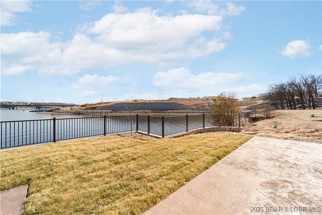 Osage Beach, Missouri 65065, United States, 4 Bedrooms Bedrooms, ,4 BathroomsBathrooms,Residential,Active,195952