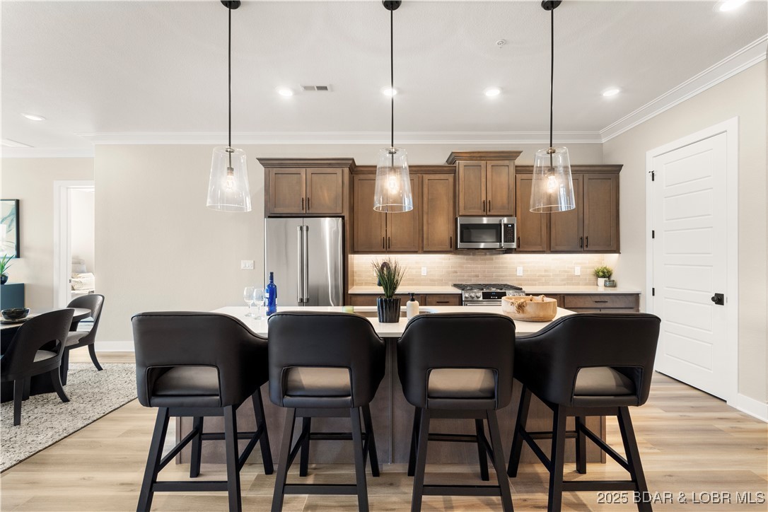 Osage Beach, Missouri 65065, United States, 4 Bedrooms Bedrooms, ,4 BathroomsBathrooms,Residential,Active,195952