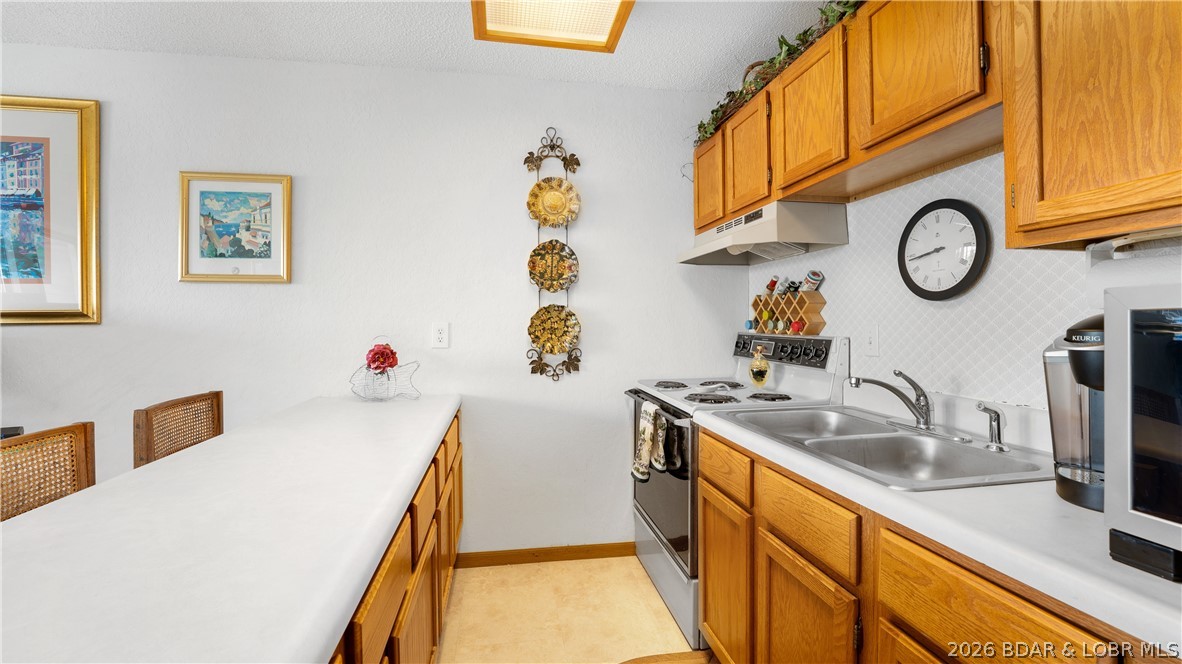 Golden Reef Resort Condominium - Residential