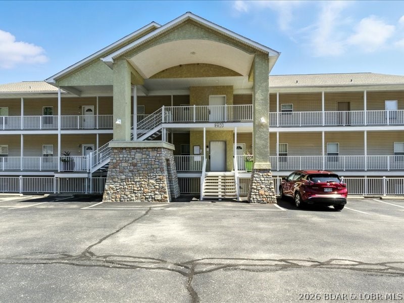 West Palms on the Lake Condo - Residential