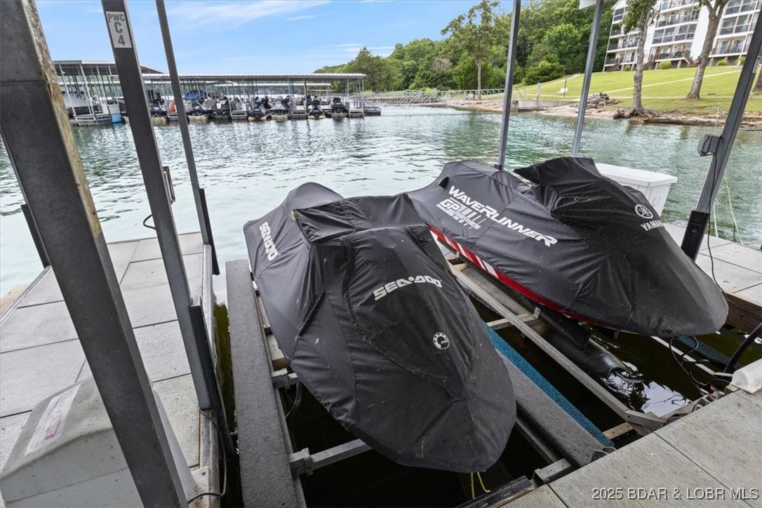 Park Place On The Lake - Residential