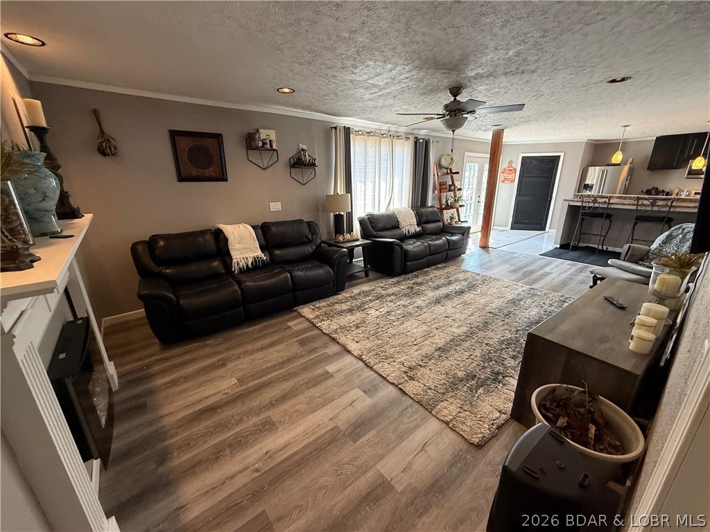 Lakewood Beach - Residential