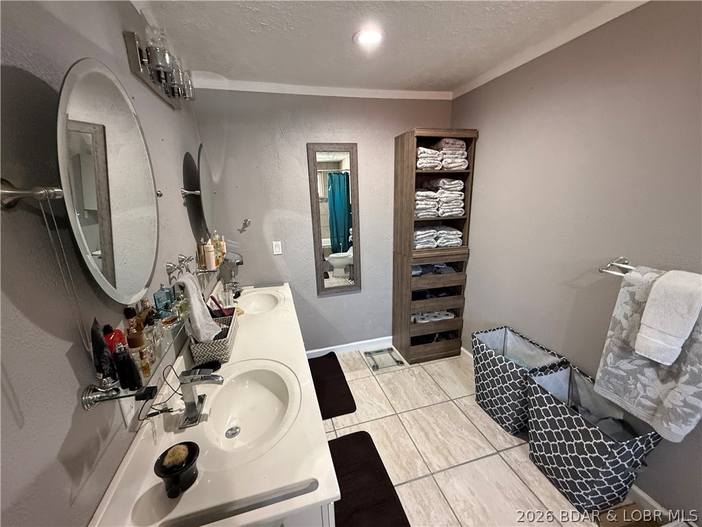 Lakewood Beach - Residential