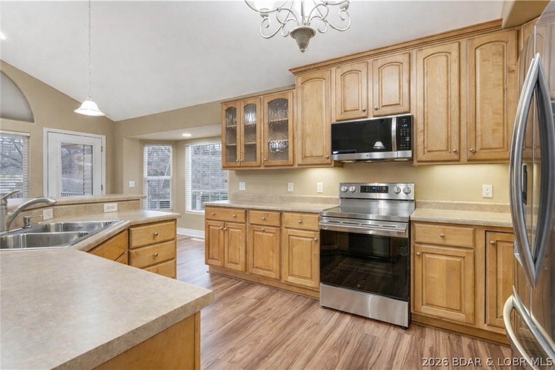 Villas at Grand Glaize - Residential