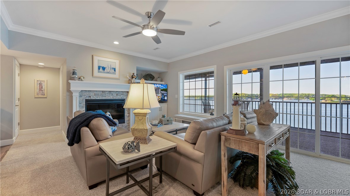 Lighthouse Pointe Condominium - Residential