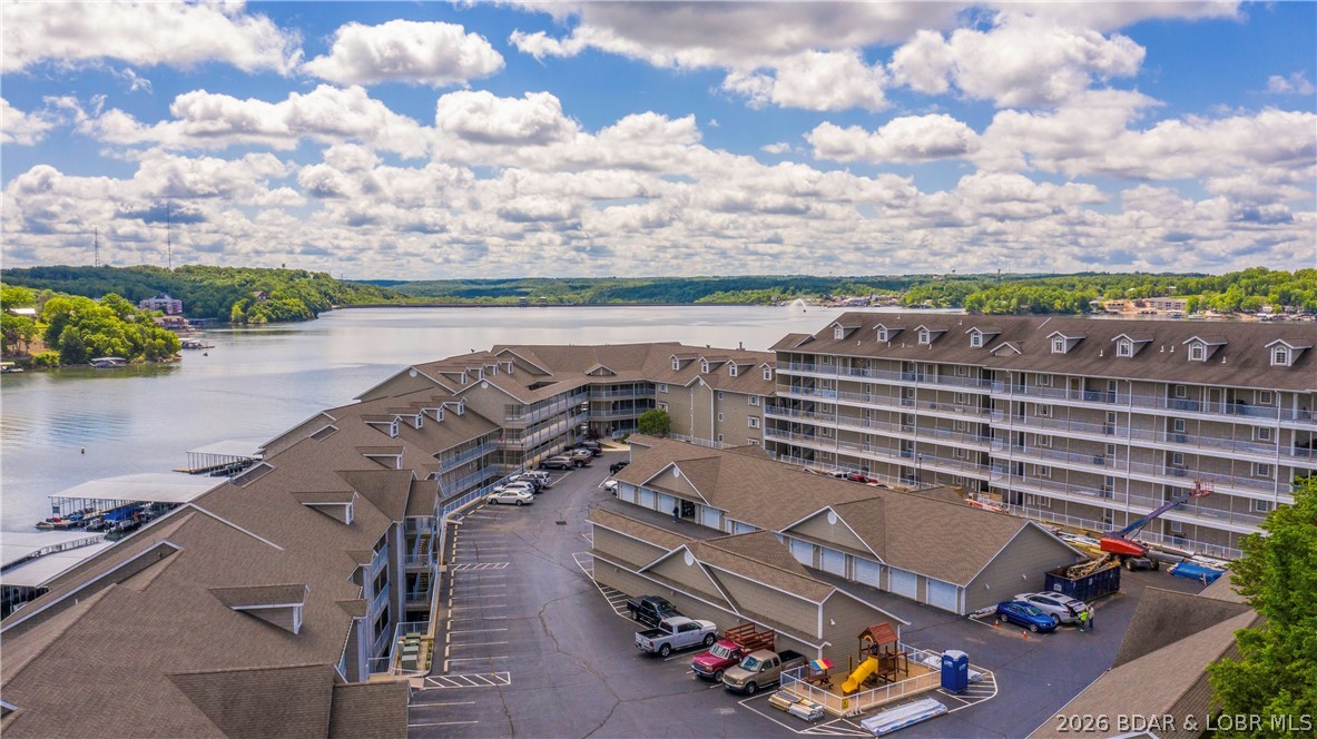 Lighthouse Pointe Condominium - Residential