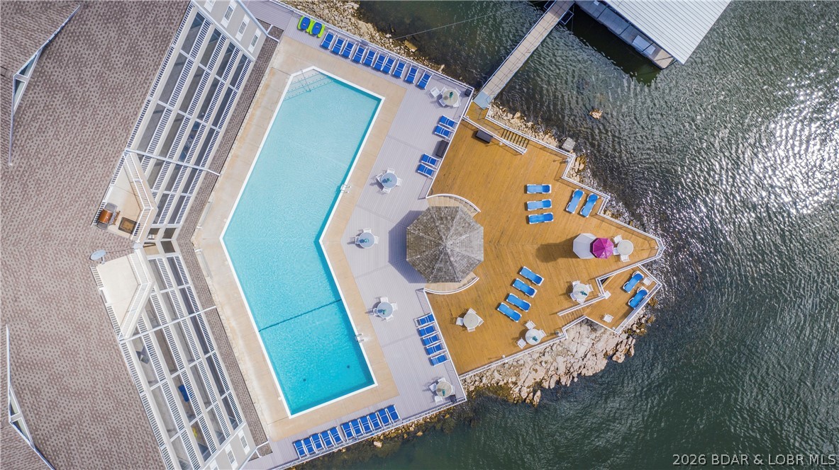 Lighthouse Pointe Condominium - Residential