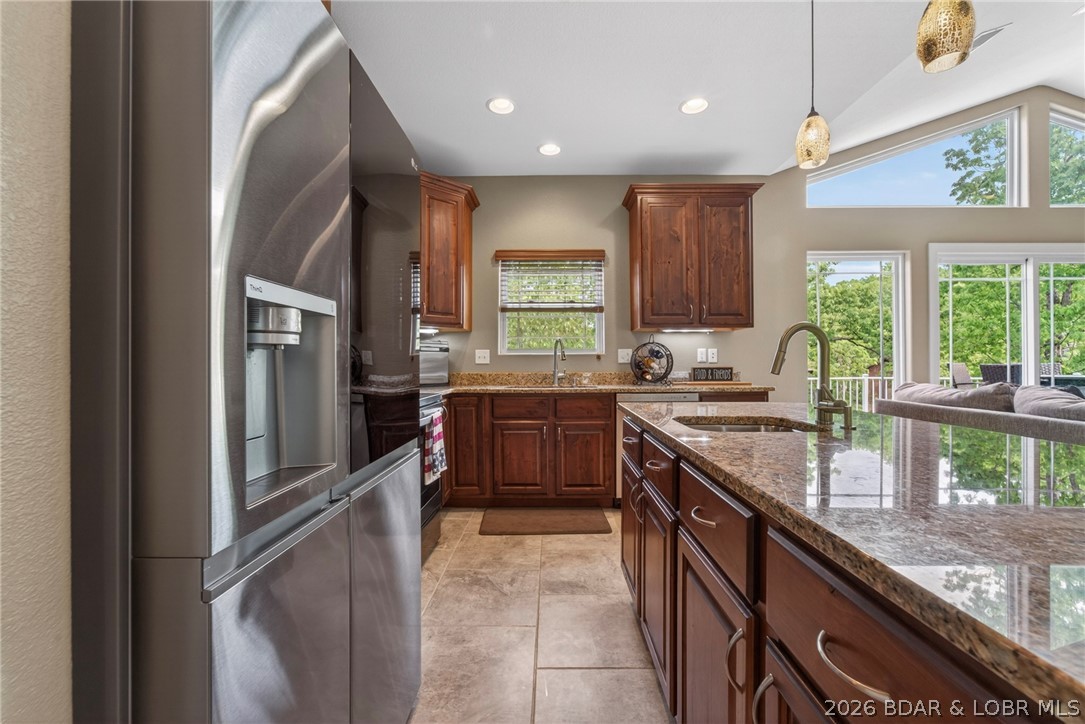 Beacon Pointe - Residential