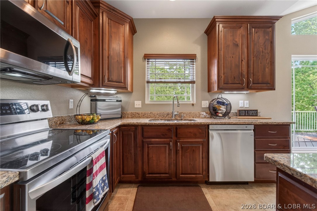 Beacon Pointe - Residential