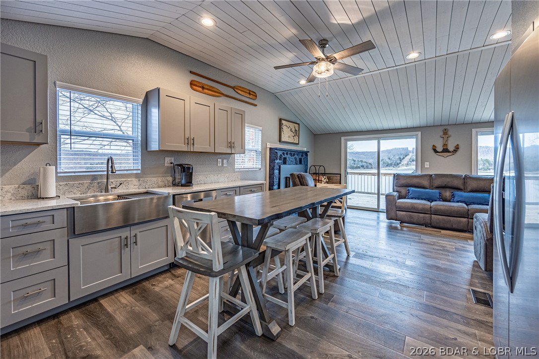 Duncans Point - Residential