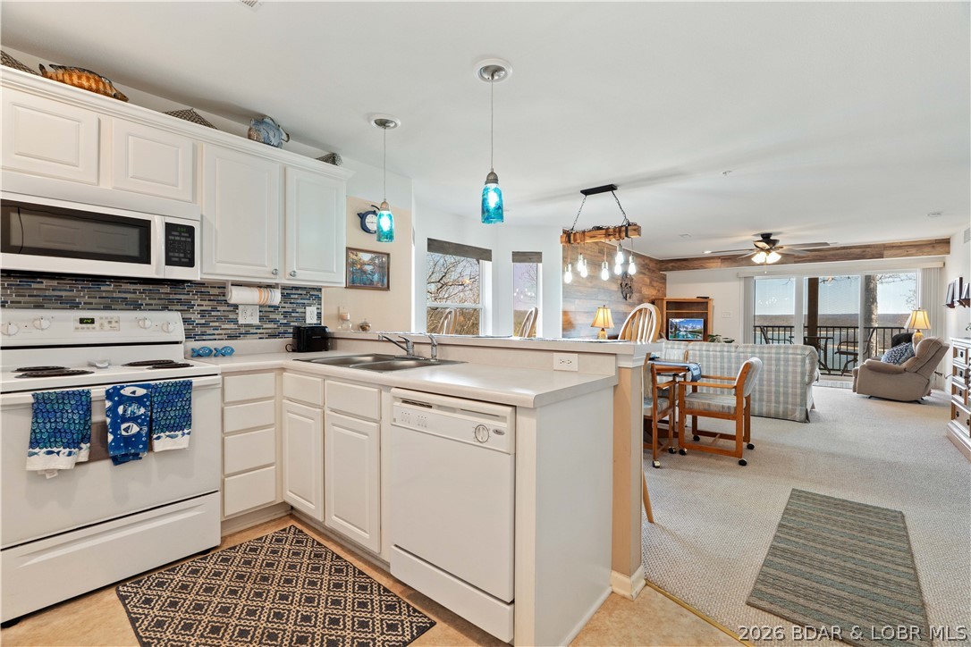 Park Place On The Lake - Residential