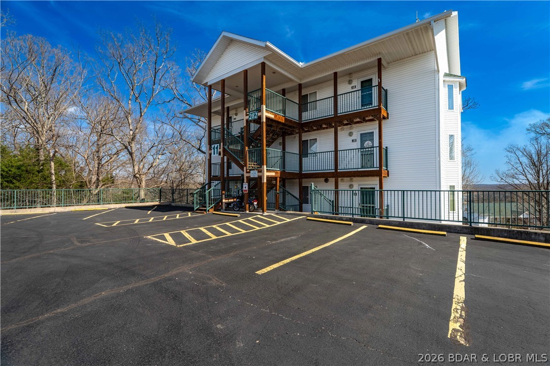 Park Place On The Lake - Residential