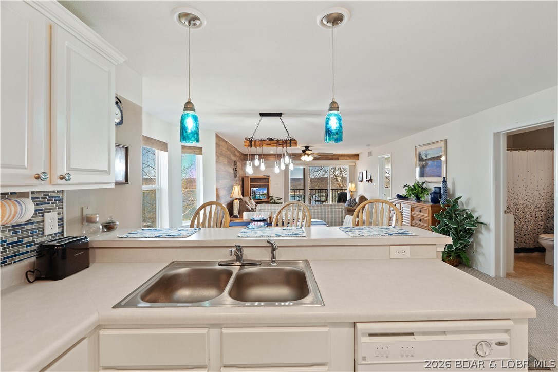 Park Place On The Lake - Residential