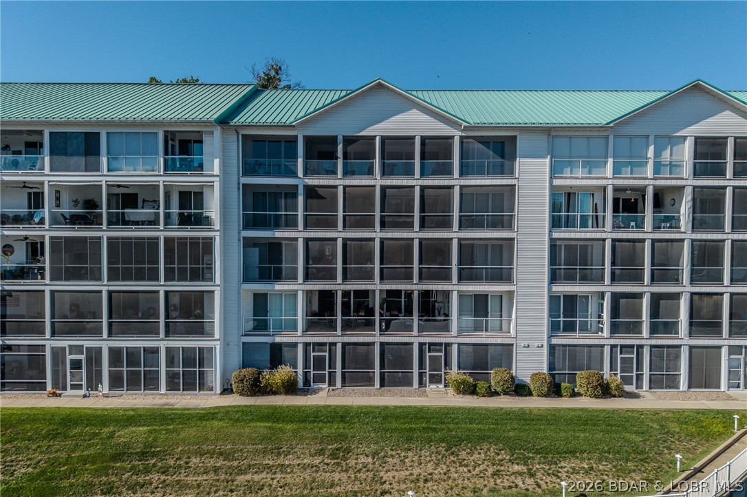 Sunset Palms Condominium - Residential