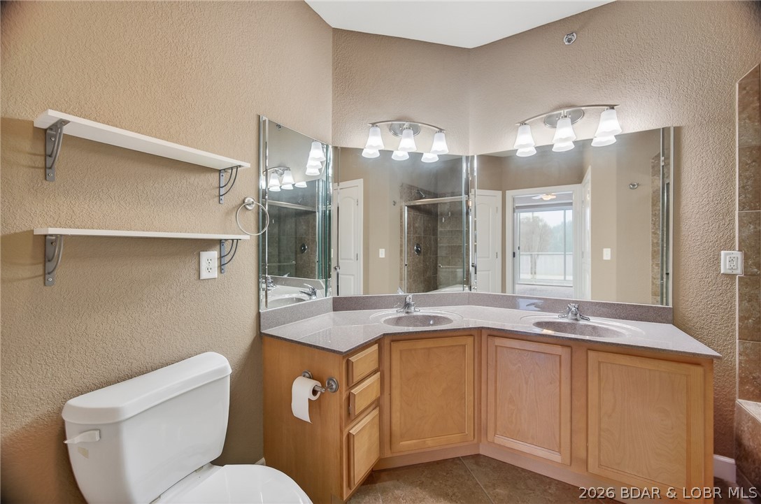 Sunset Palms Condominium - Residential