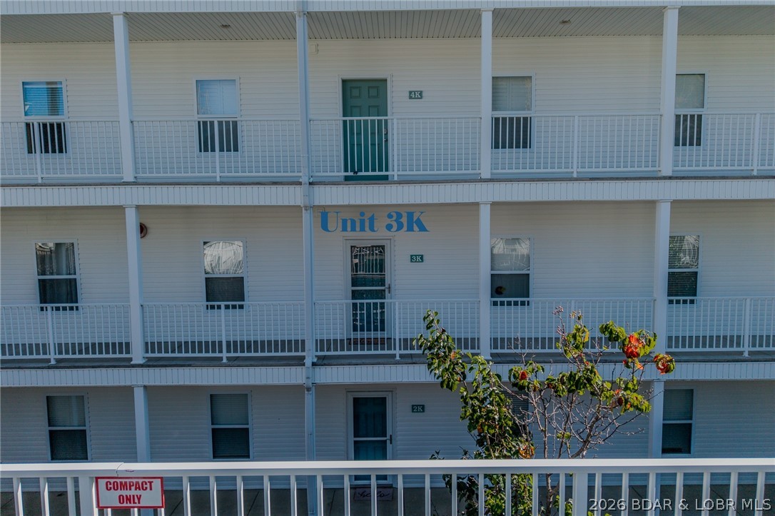 Sunset Palms Condominium - Residential