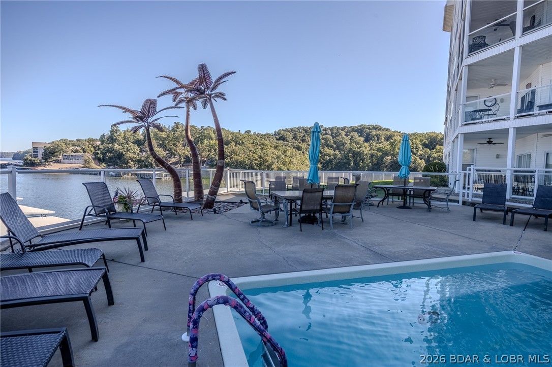 Sunset Palms Condominium - Residential