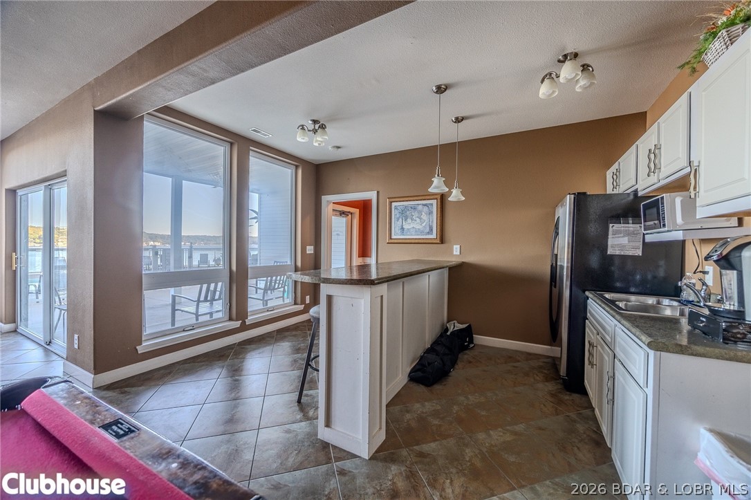 Sunset Palms Condominium - Residential