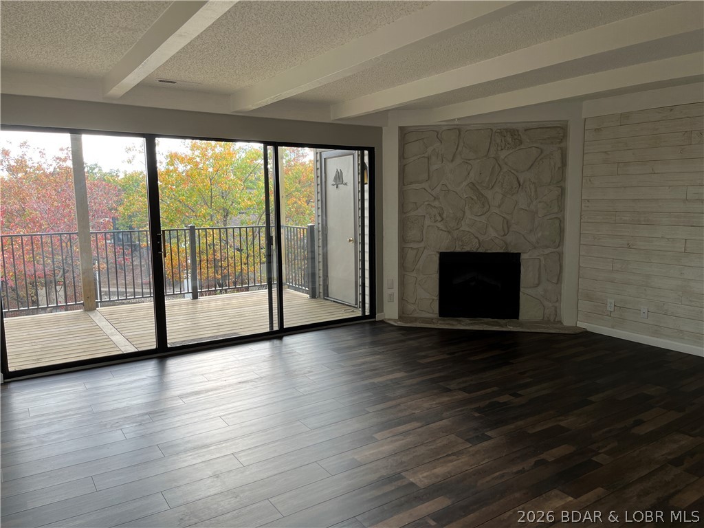 Waters Edge Condominium - Residential