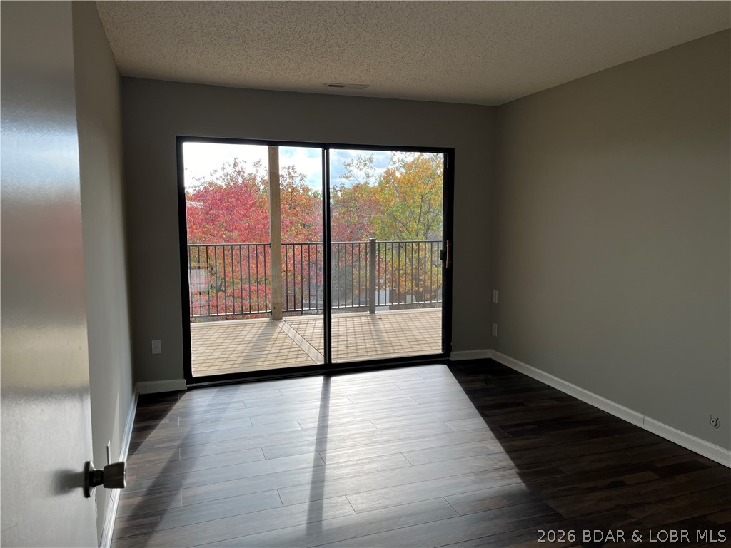 Waters Edge Condominium - Residential