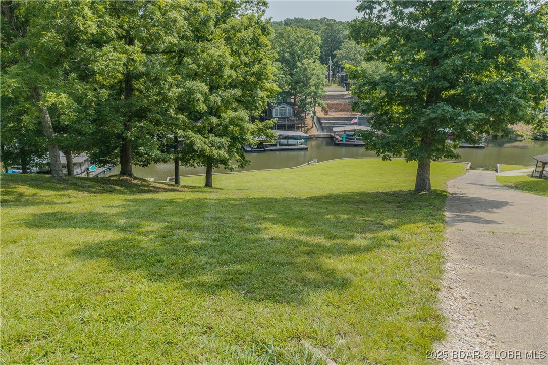 English Garden On Lk - Land