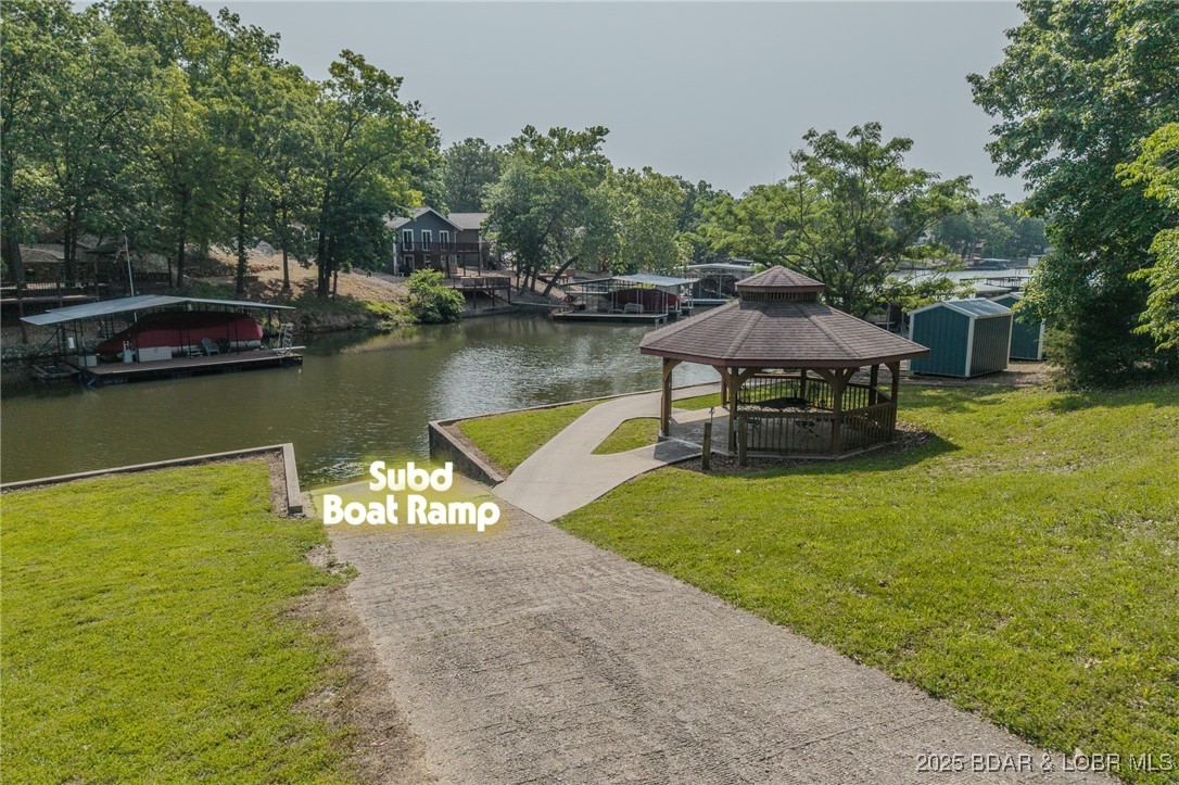 English Garden On Lk - Land