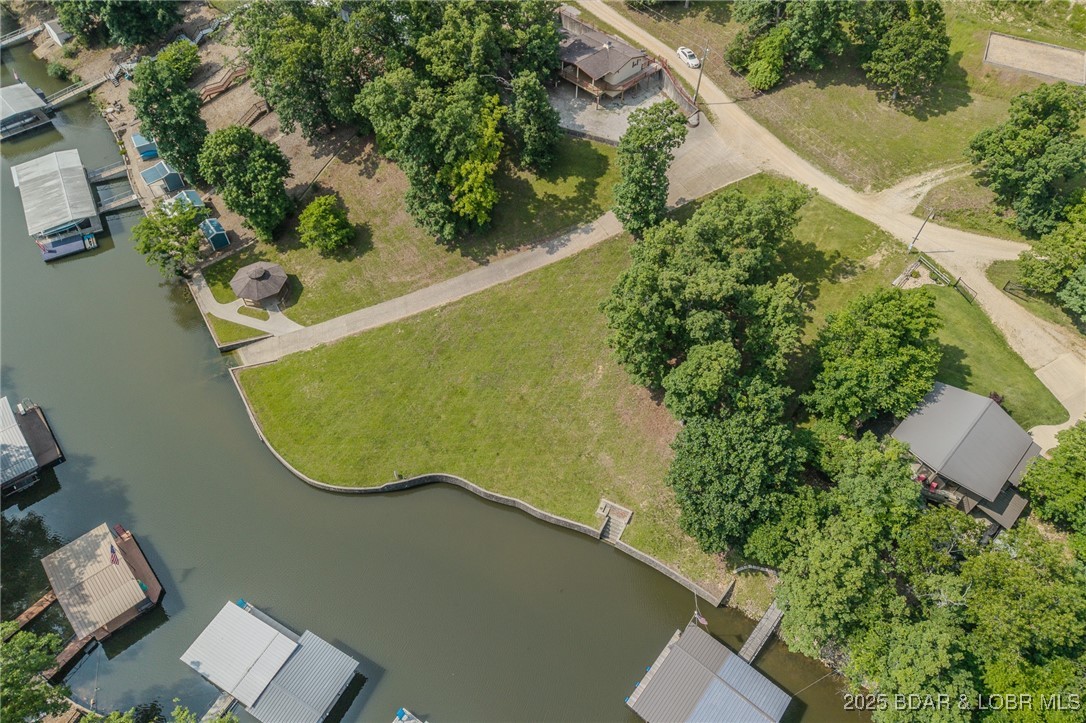 English Garden On Lk - Land