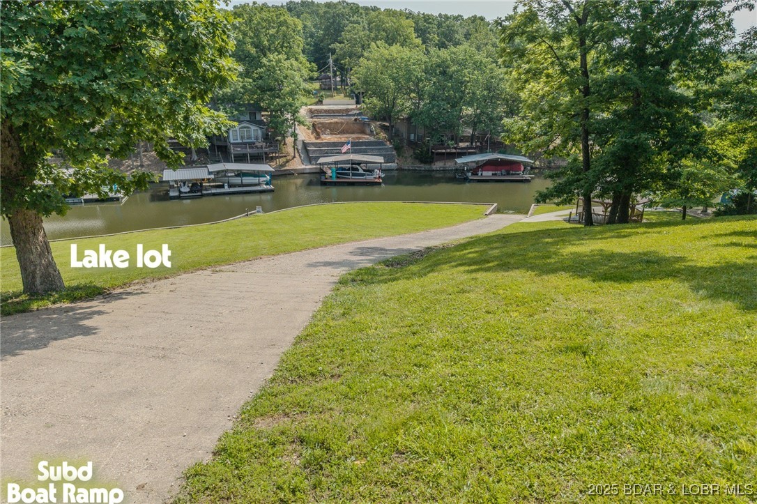 English Garden On Lk - Land